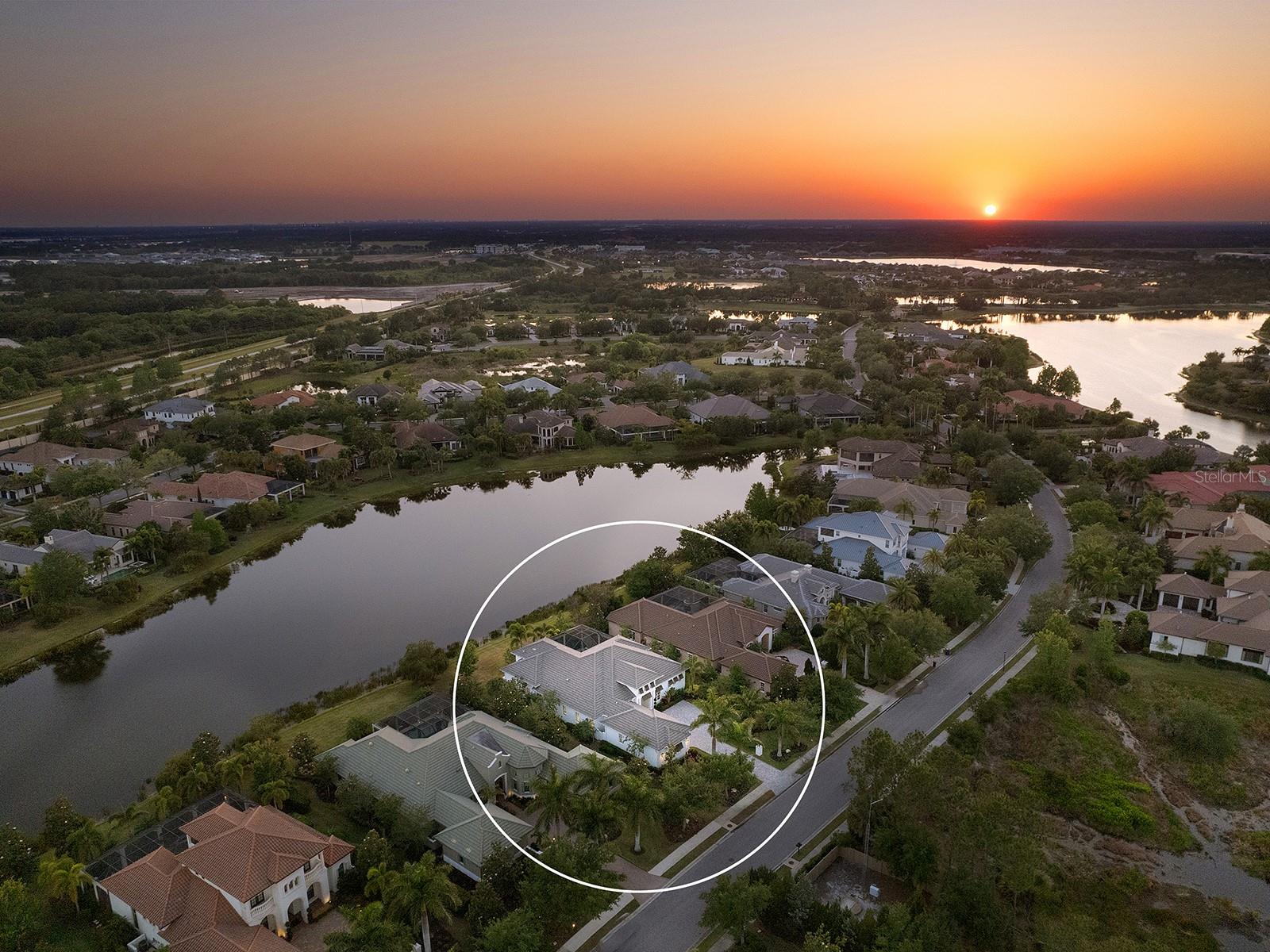 LAKE CLUB - Residential