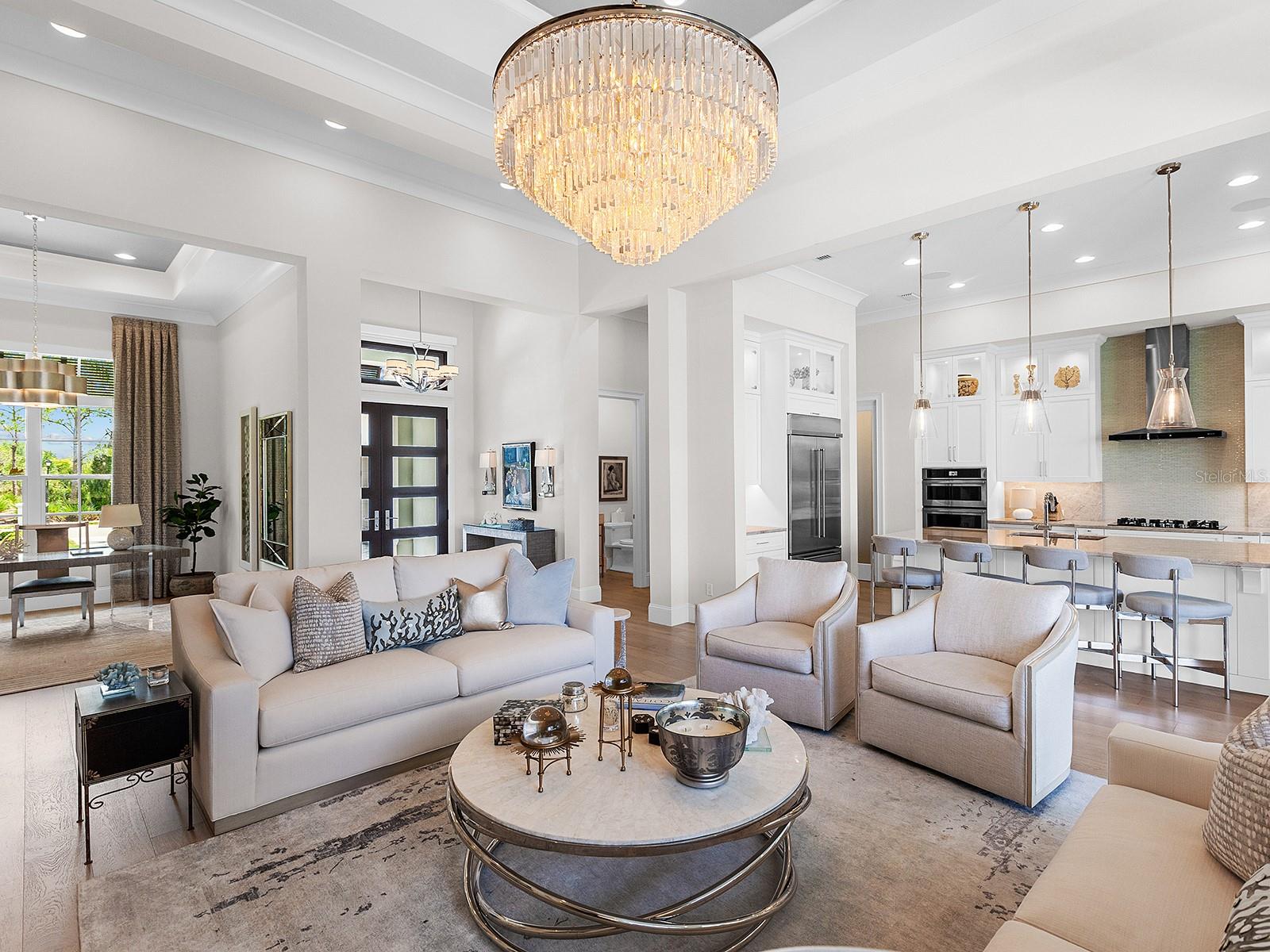 LAKE CLUB - Residential