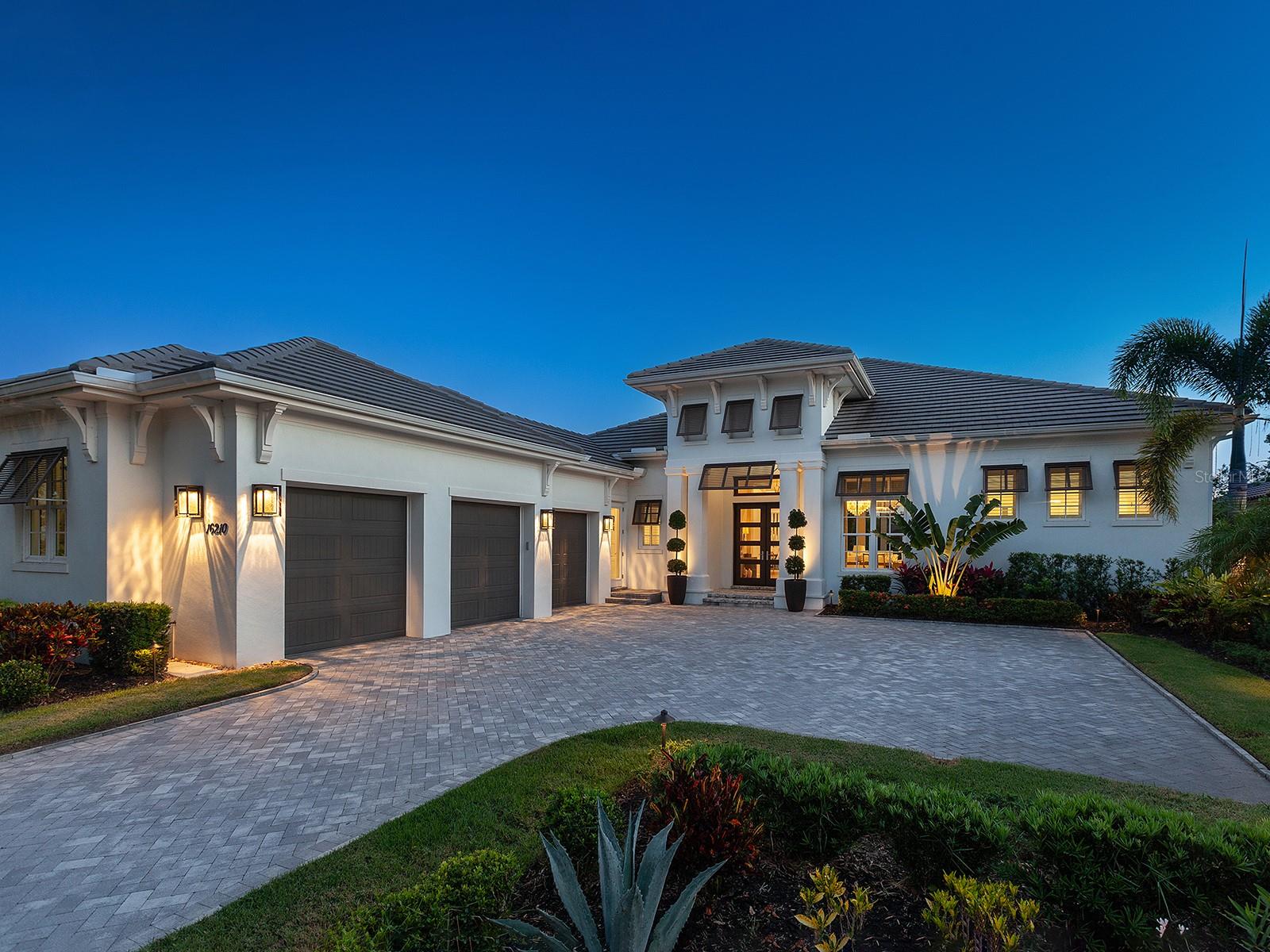 LAKE CLUB - Residential