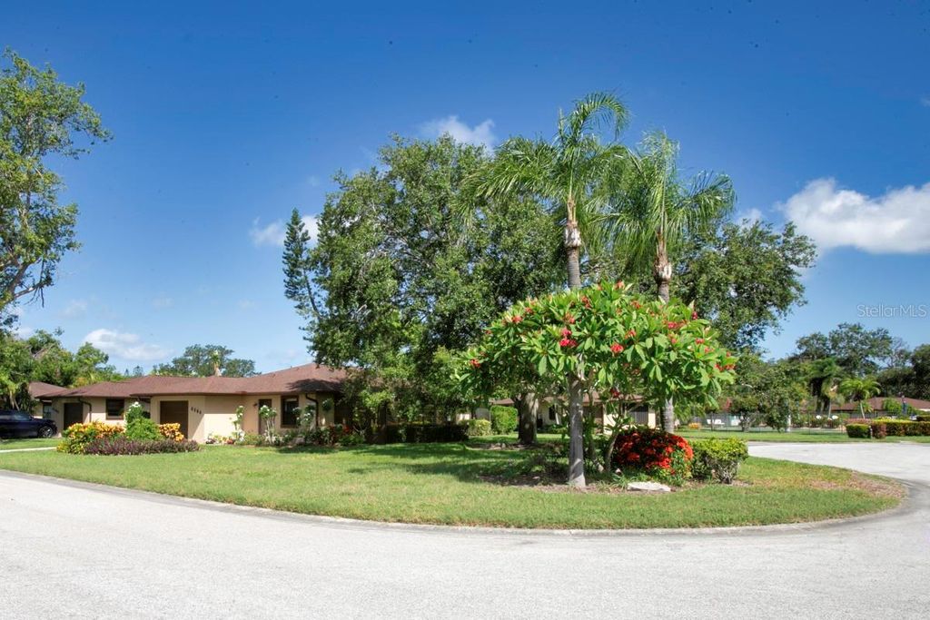 Photo of 6504 Heritage Lane, Bradenton, FL 34209 (MLS # A4657220)
