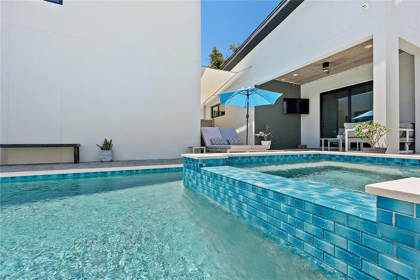 COLONIAL PLACE REV - Residential Lease