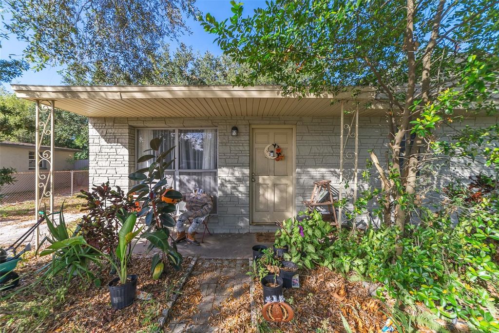Photo of 3008 Dodge Street, Tampa, FL 33605 (MLS # TB8359694)