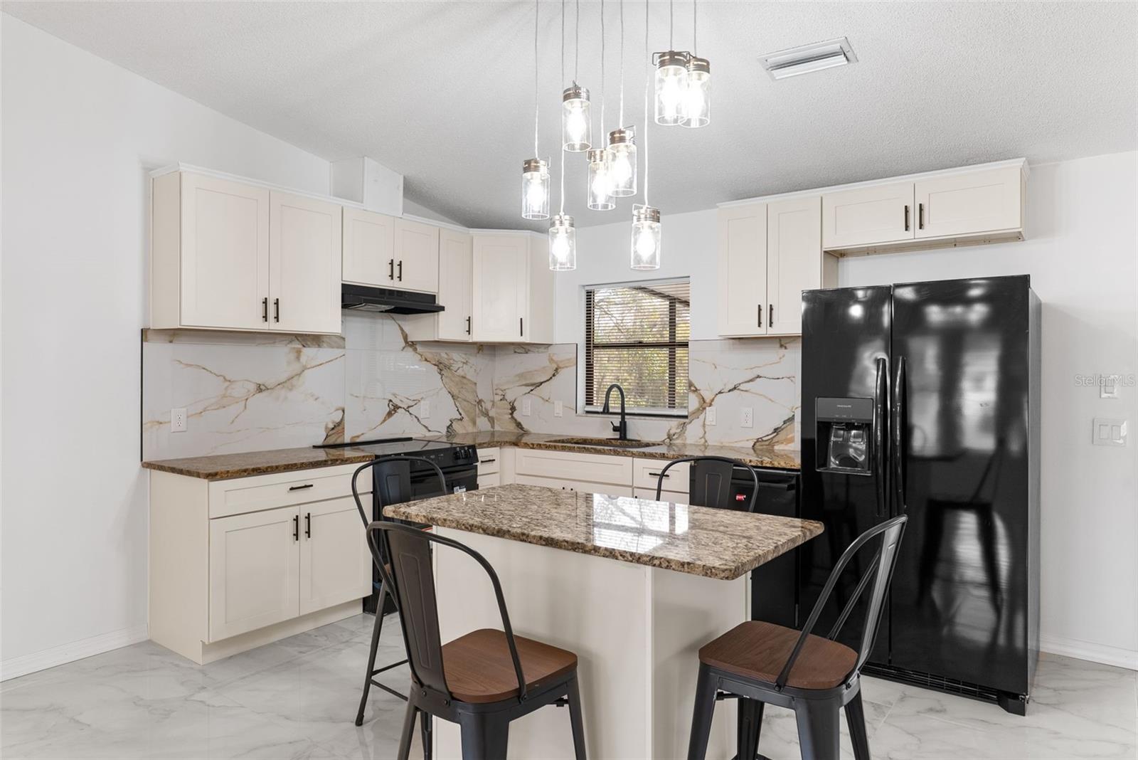 001044 - INVERNESS HIGHLANDS WEST - Residential