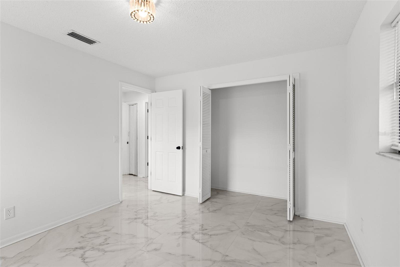 001044 - INVERNESS HIGHLANDS WEST - Residential