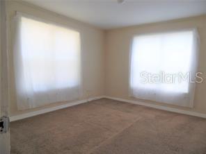 T A HOWZE - Residential Lease