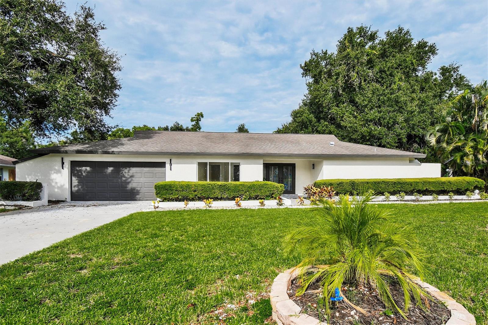 207 DUNBRIDGE DRIVE