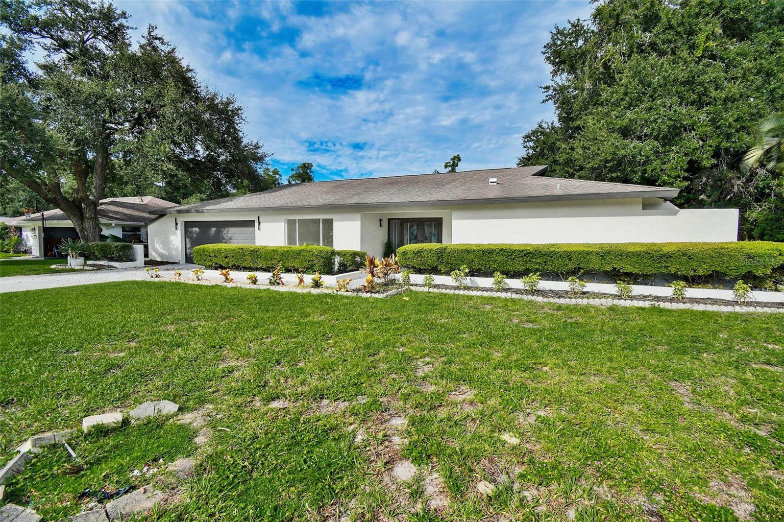 207 DUNBRIDGE DRIVE