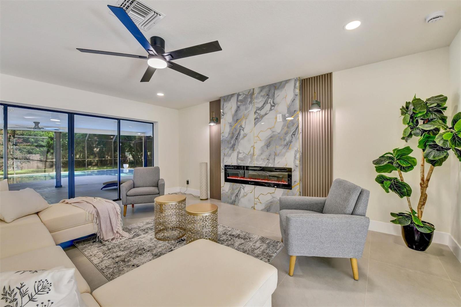 207 DUNBRIDGE DRIVE