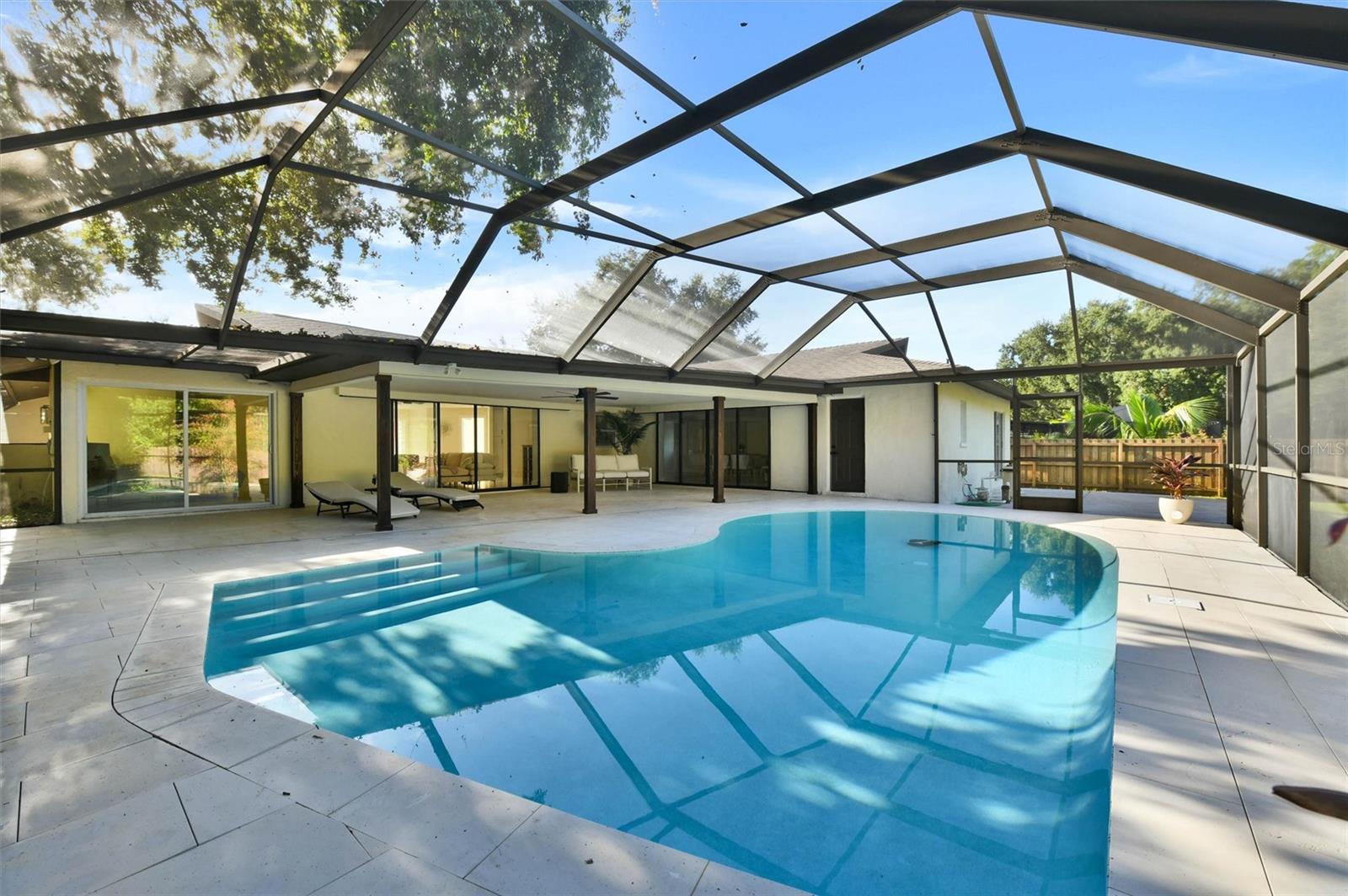 207 DUNBRIDGE DRIVE