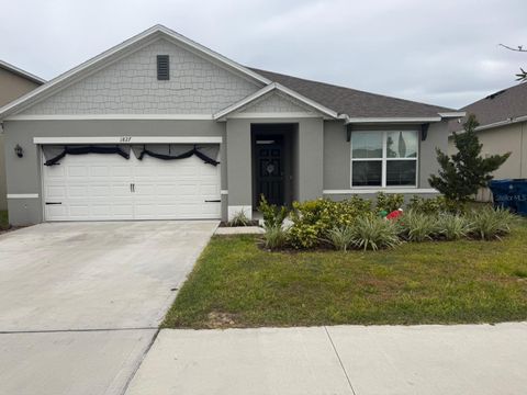 1827 SILVERBELL LOOP HAINES CITY FL 33844