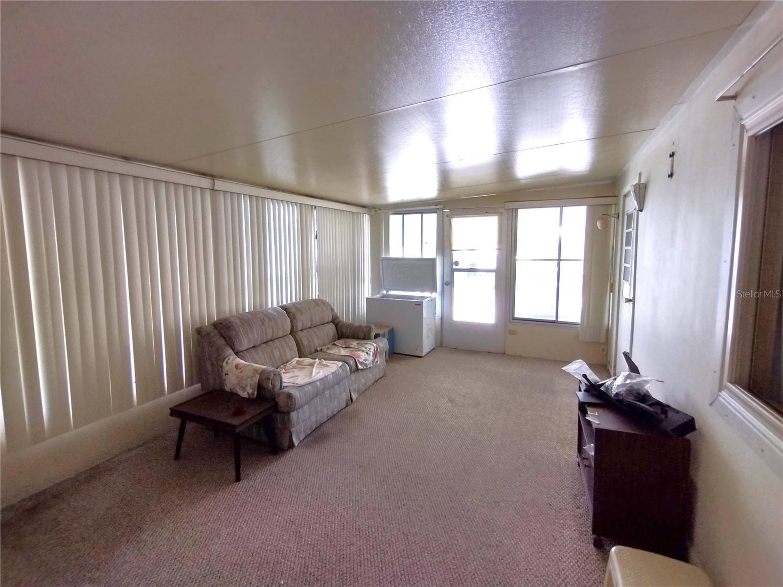 GOLDEN GATE MOBILE HOME PARK UNREC - Residential