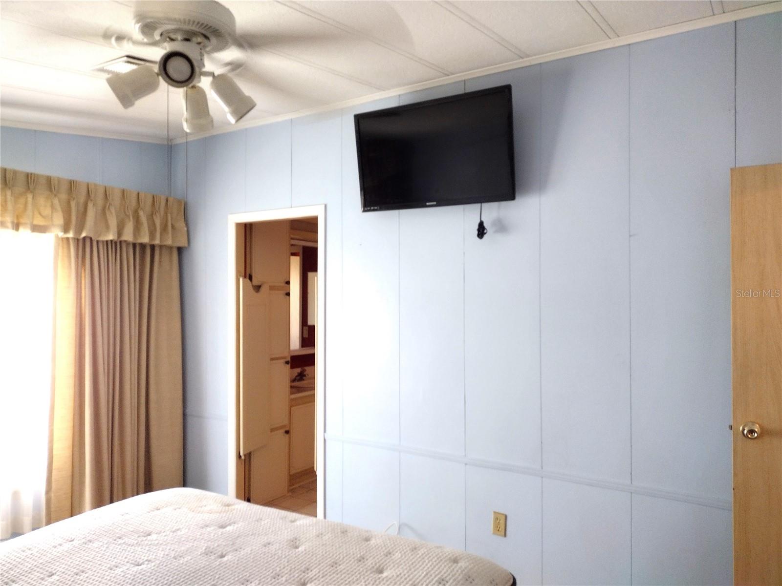 GOLDEN GATE MOBILE HOME PARK UNREC - Residential