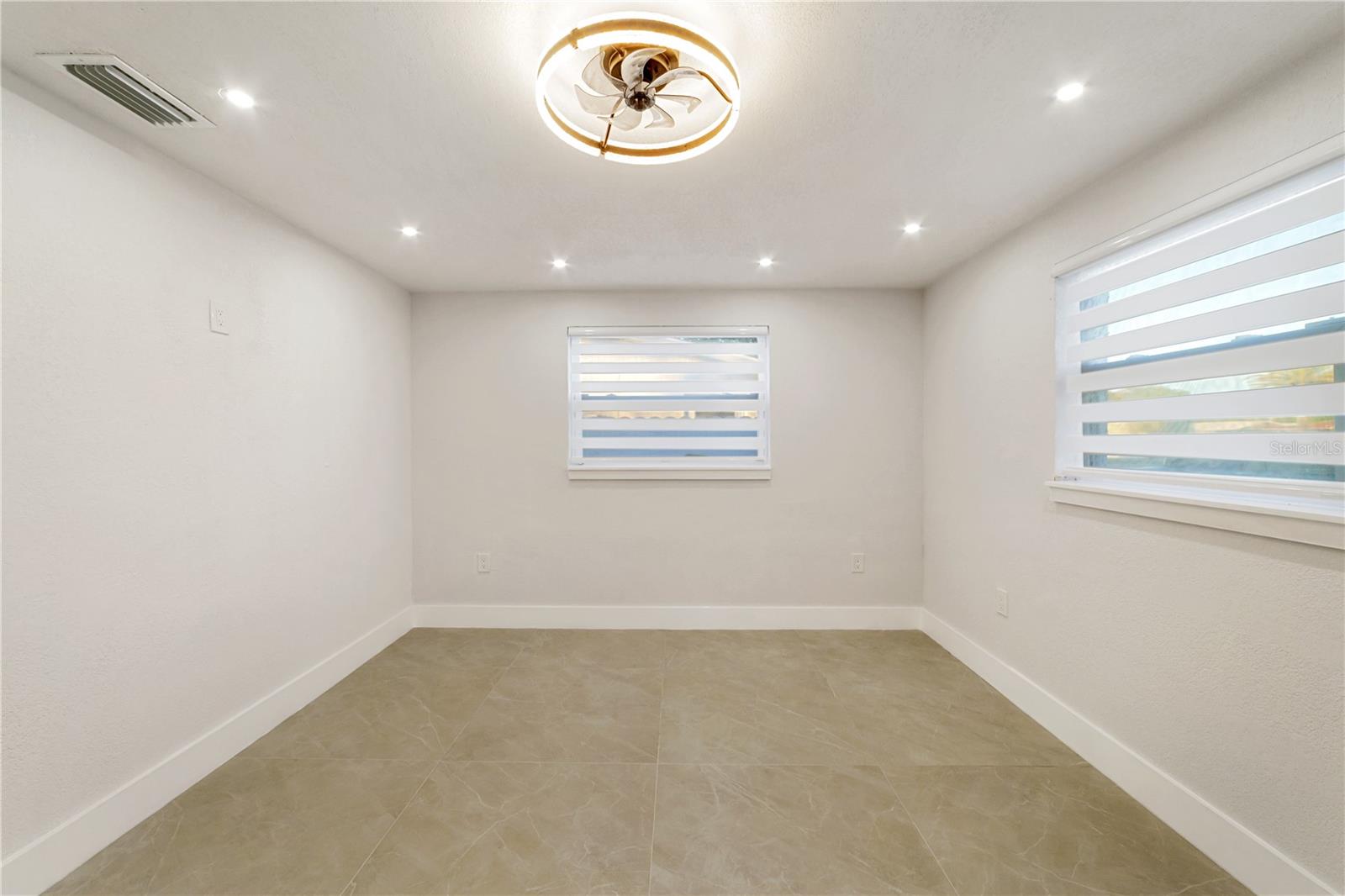 HOLIDAY LAKE ESTATES - Residential