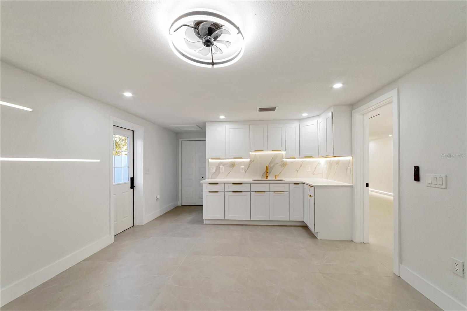 HOLIDAY LAKE ESTATES - Residential