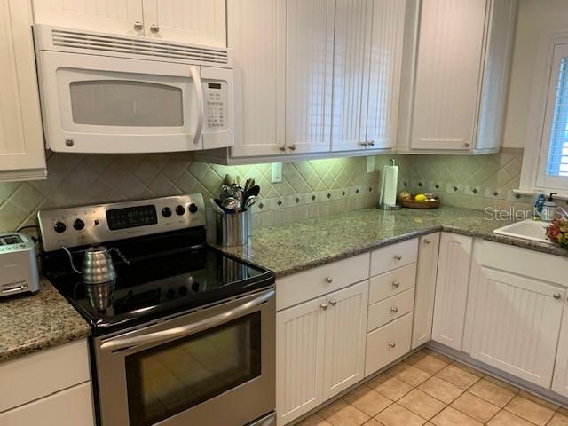 UPLANDS THE - Residential Lease