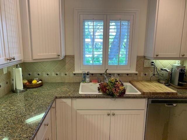 UPLANDS THE - Residential Lease