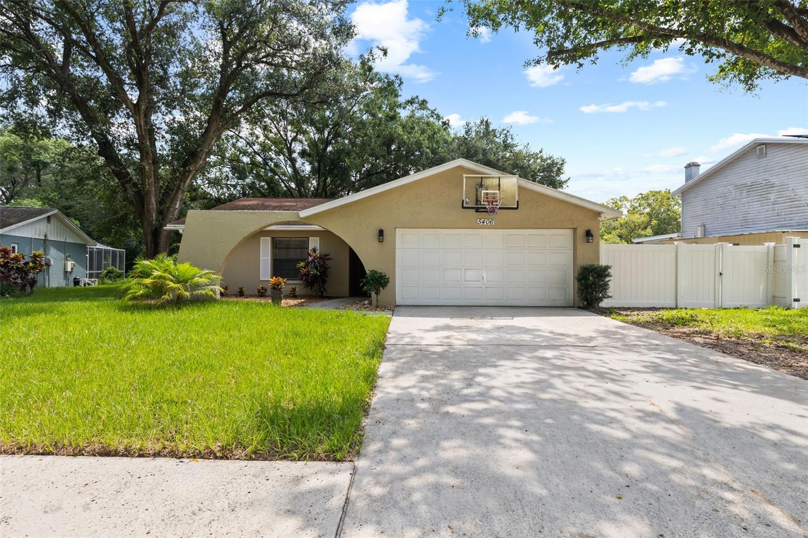 5406 PENTAIL CIRCLE
