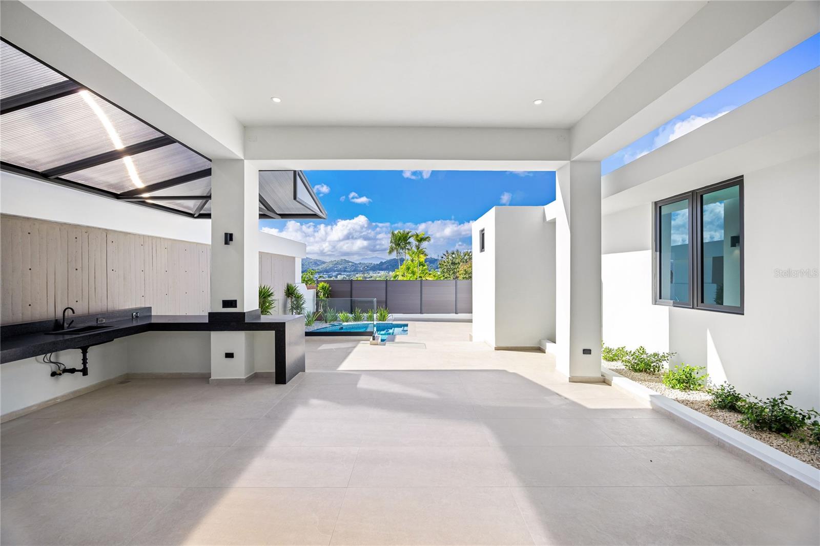 LA VILLA DE TORRIMAR - Residential