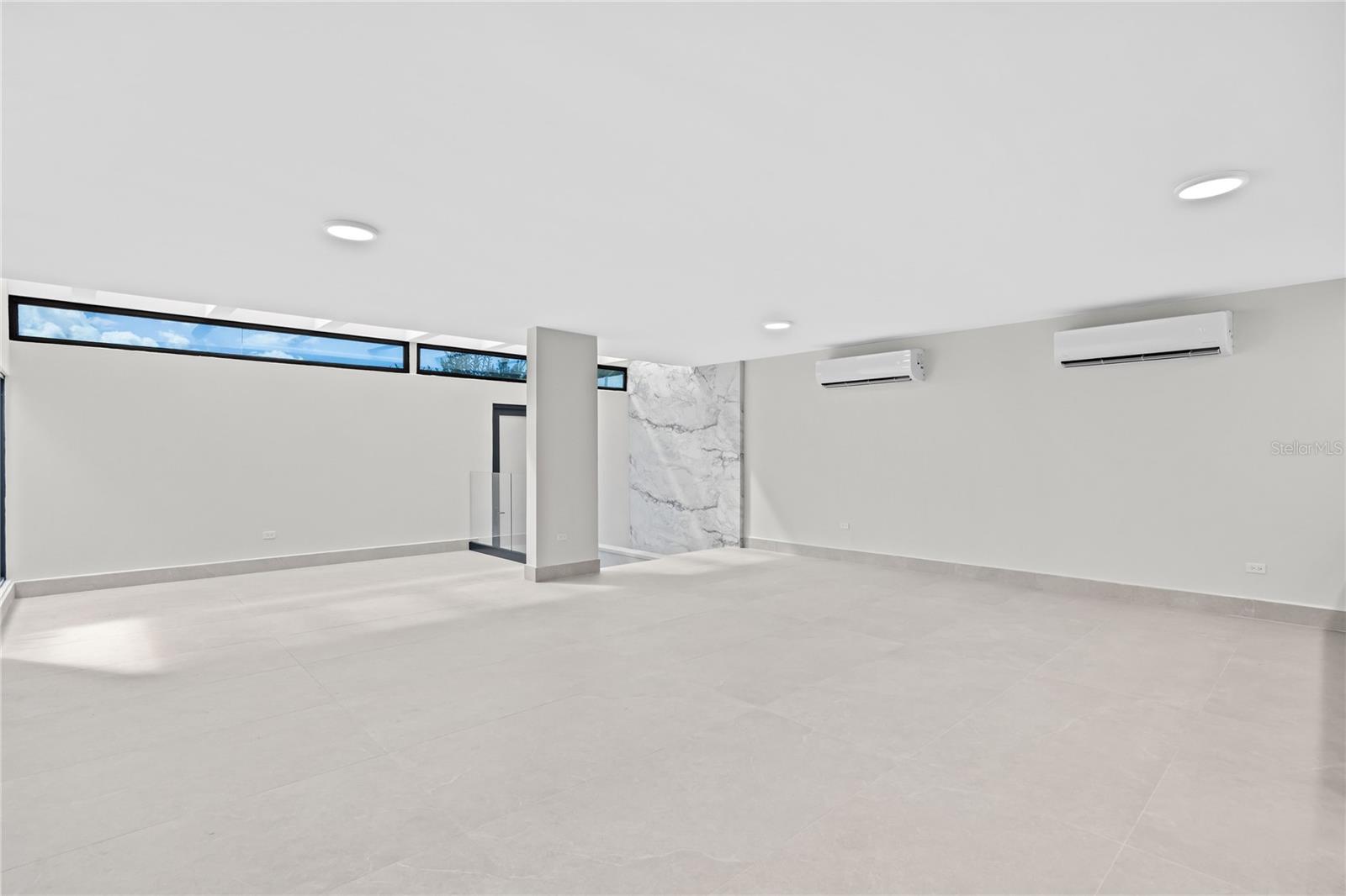 LA VILLA DE TORRIMAR - Residential