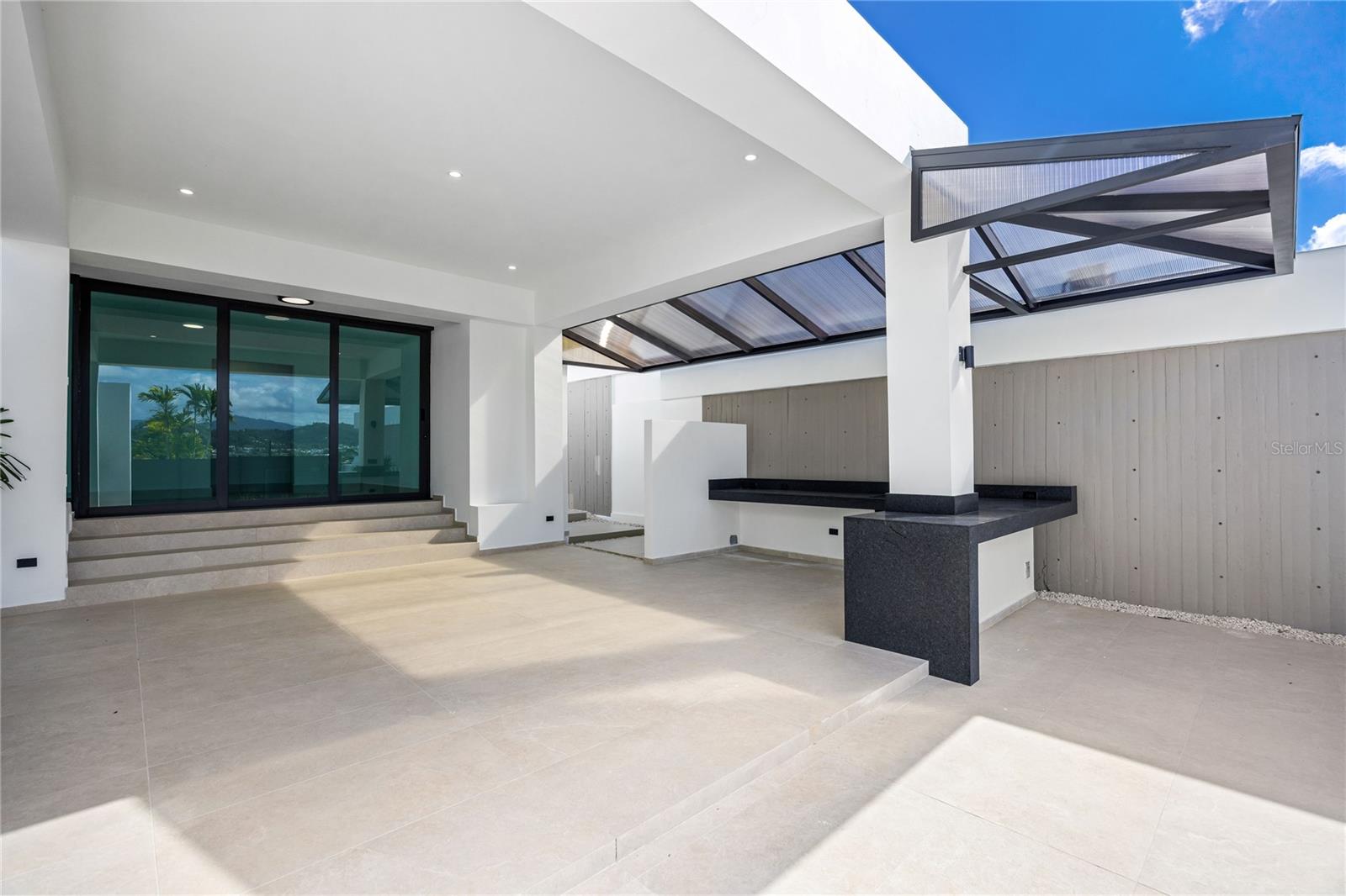 LA VILLA DE TORRIMAR - Residential