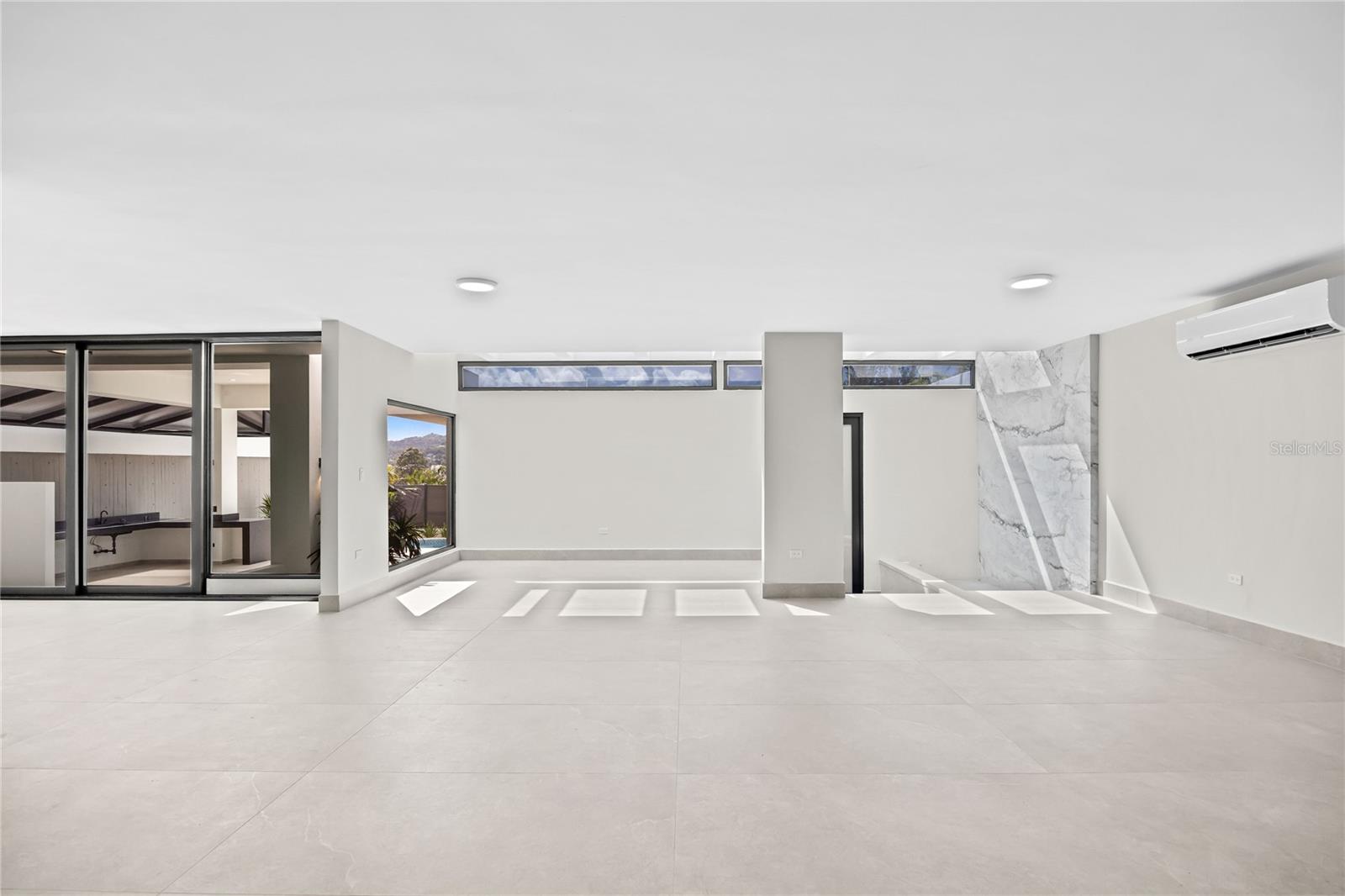 LA VILLA DE TORRIMAR - Residential