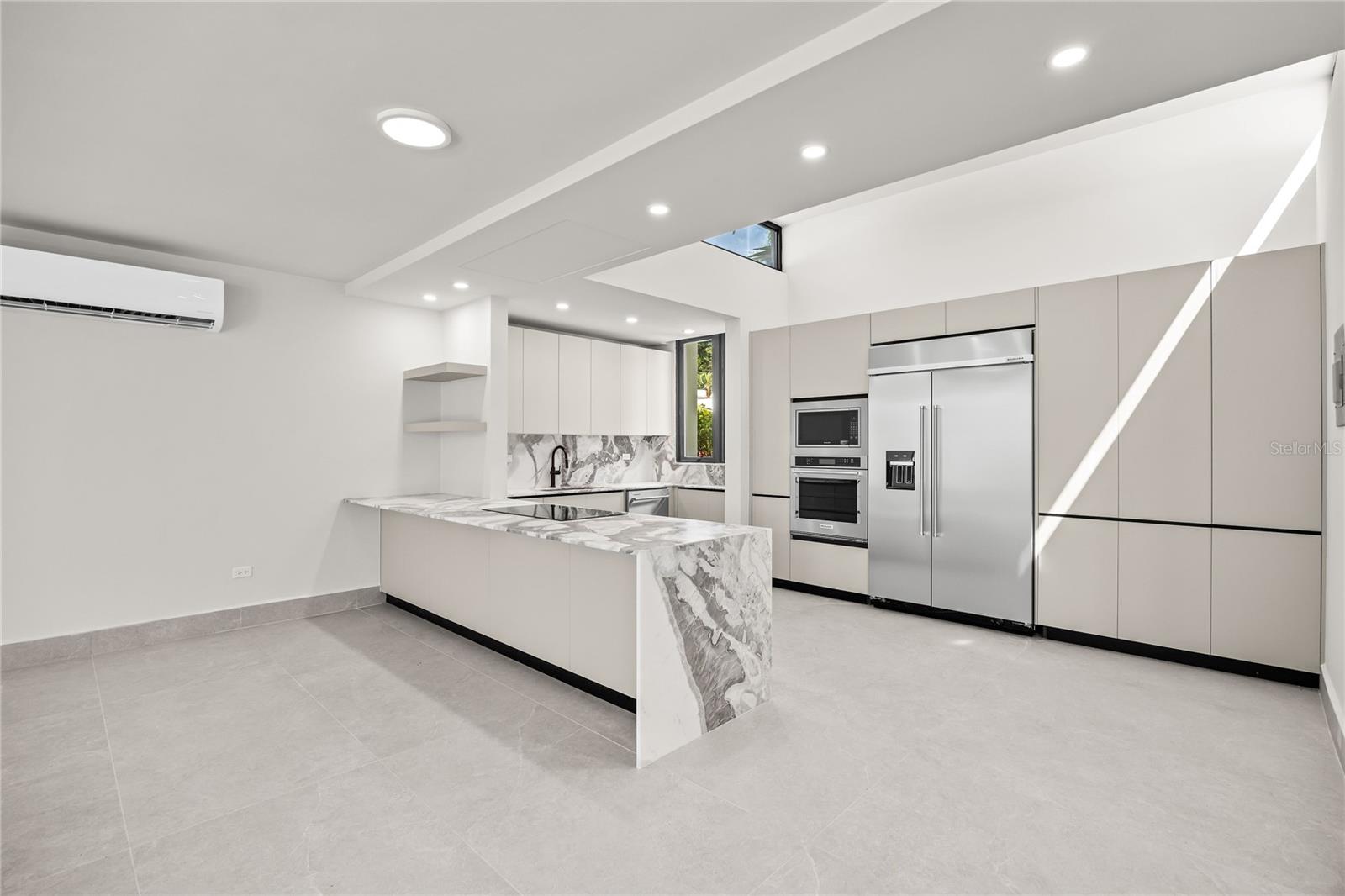 LA VILLA DE TORRIMAR - Residential