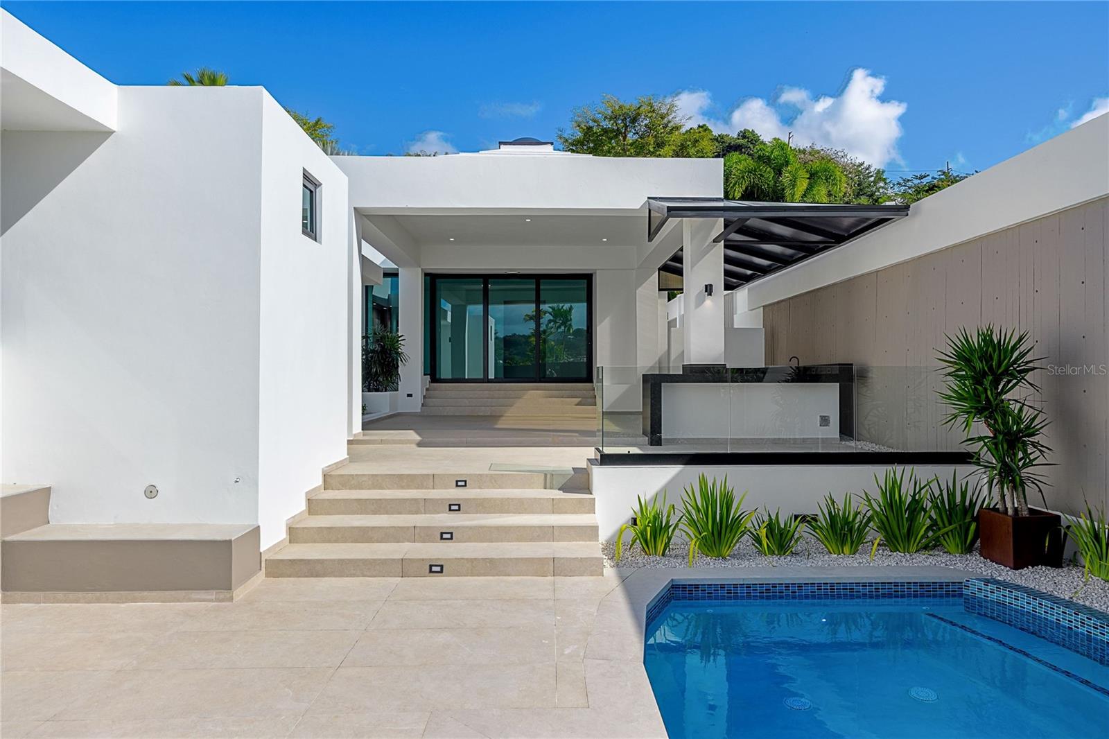 LA VILLA DE TORRIMAR - Residential