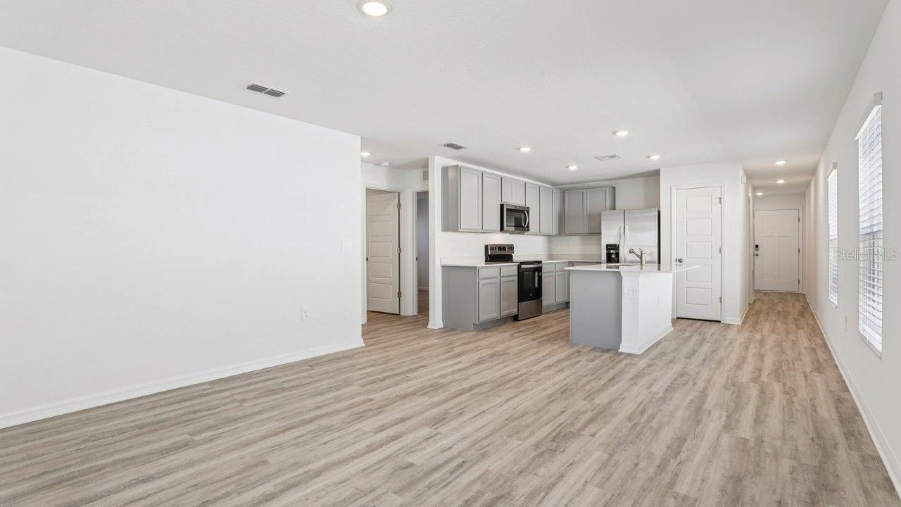 5580 TAVERNA LOOP