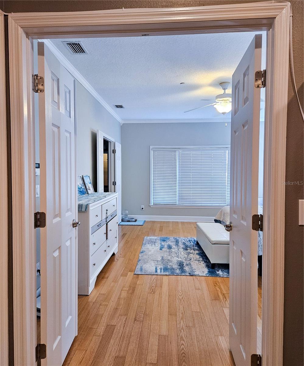 SEMINOLE ISLE TWNHMS - Residential