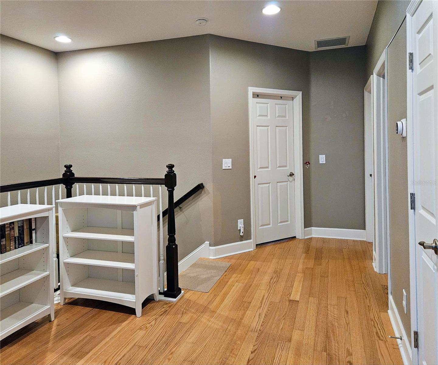 SEMINOLE ISLE TWNHMS - Residential