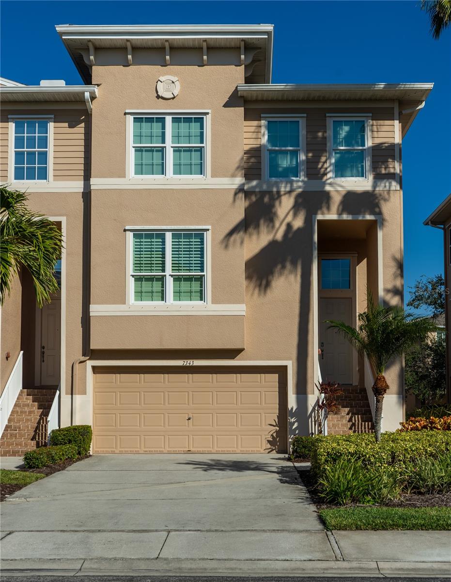 SEMINOLE ISLE TWNHMS - Residential