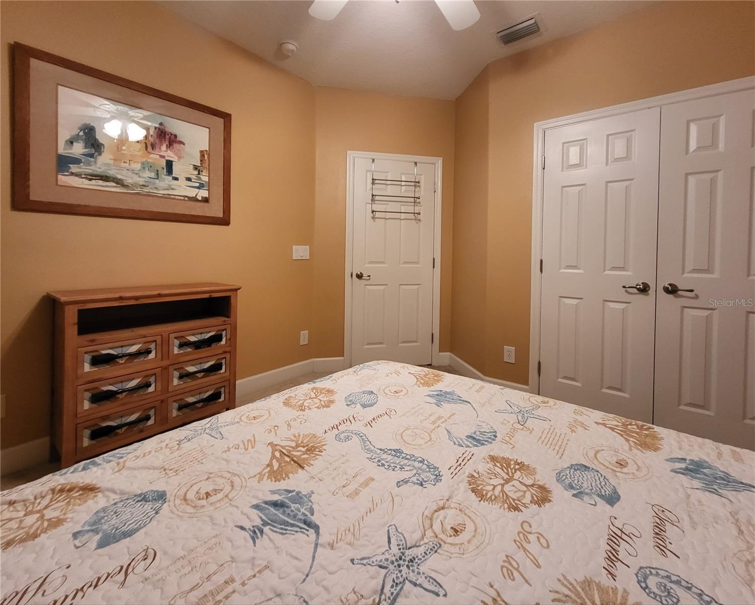 SEMINOLE ISLE TWNHMS - Residential