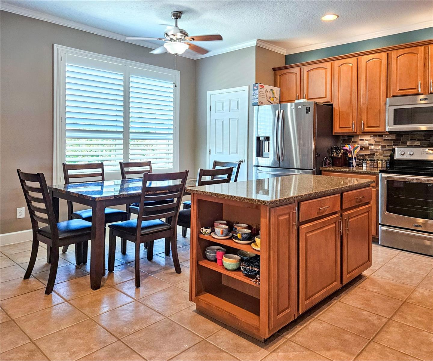 SEMINOLE ISLE TWNHMS - Residential