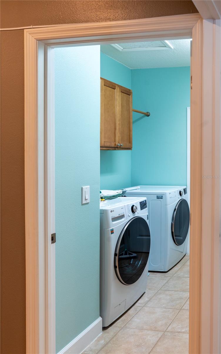 SEMINOLE ISLE TWNHMS - Residential