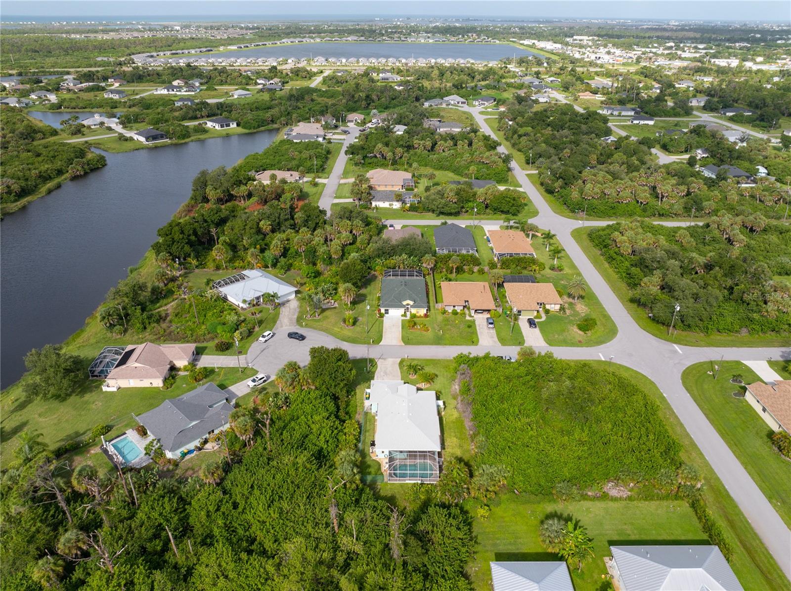 107 BYRON COURT, ROTONDA WEST, FL, 33947 3 107 BYRON COURT