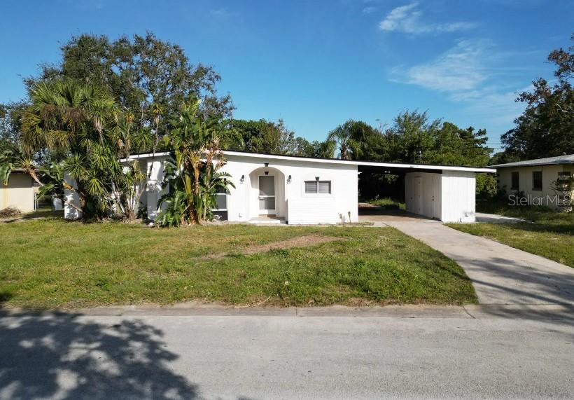 1112 MYRTLE LANE