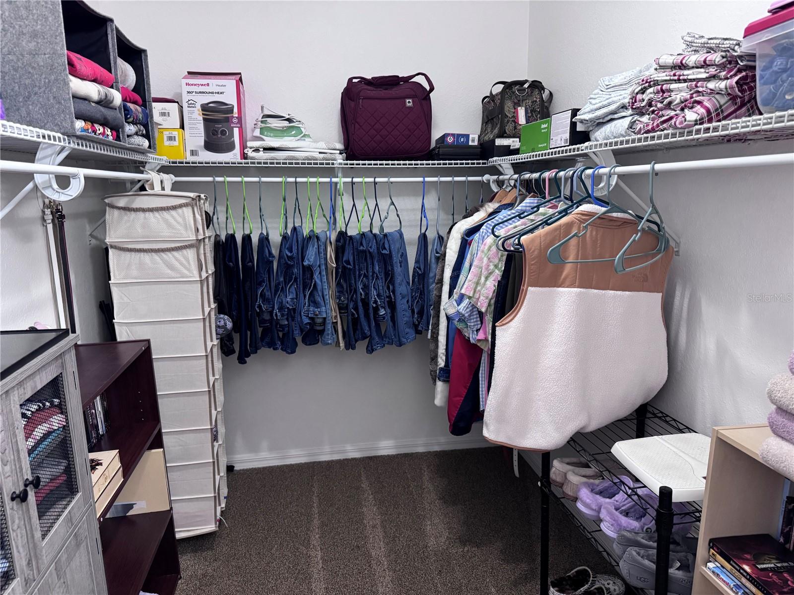 AVON PARK LAKES - Residential