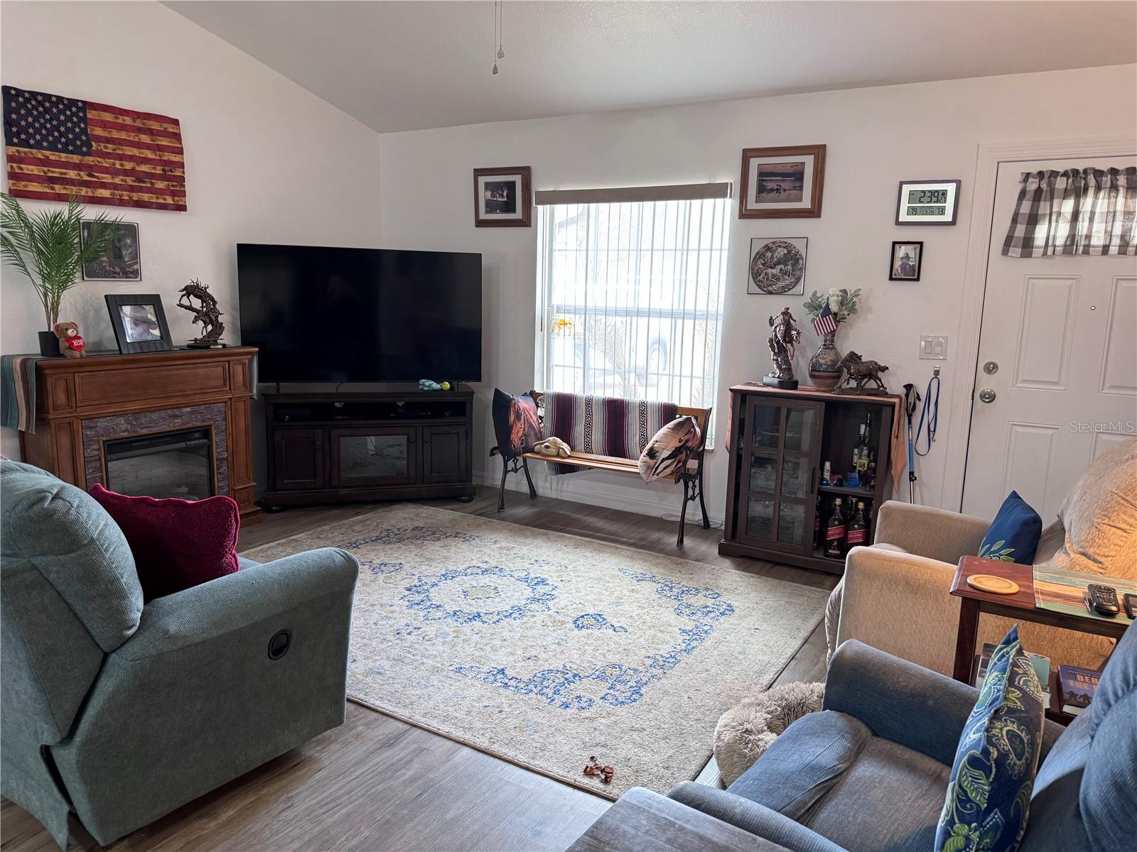 AVON PARK LAKES - Residential