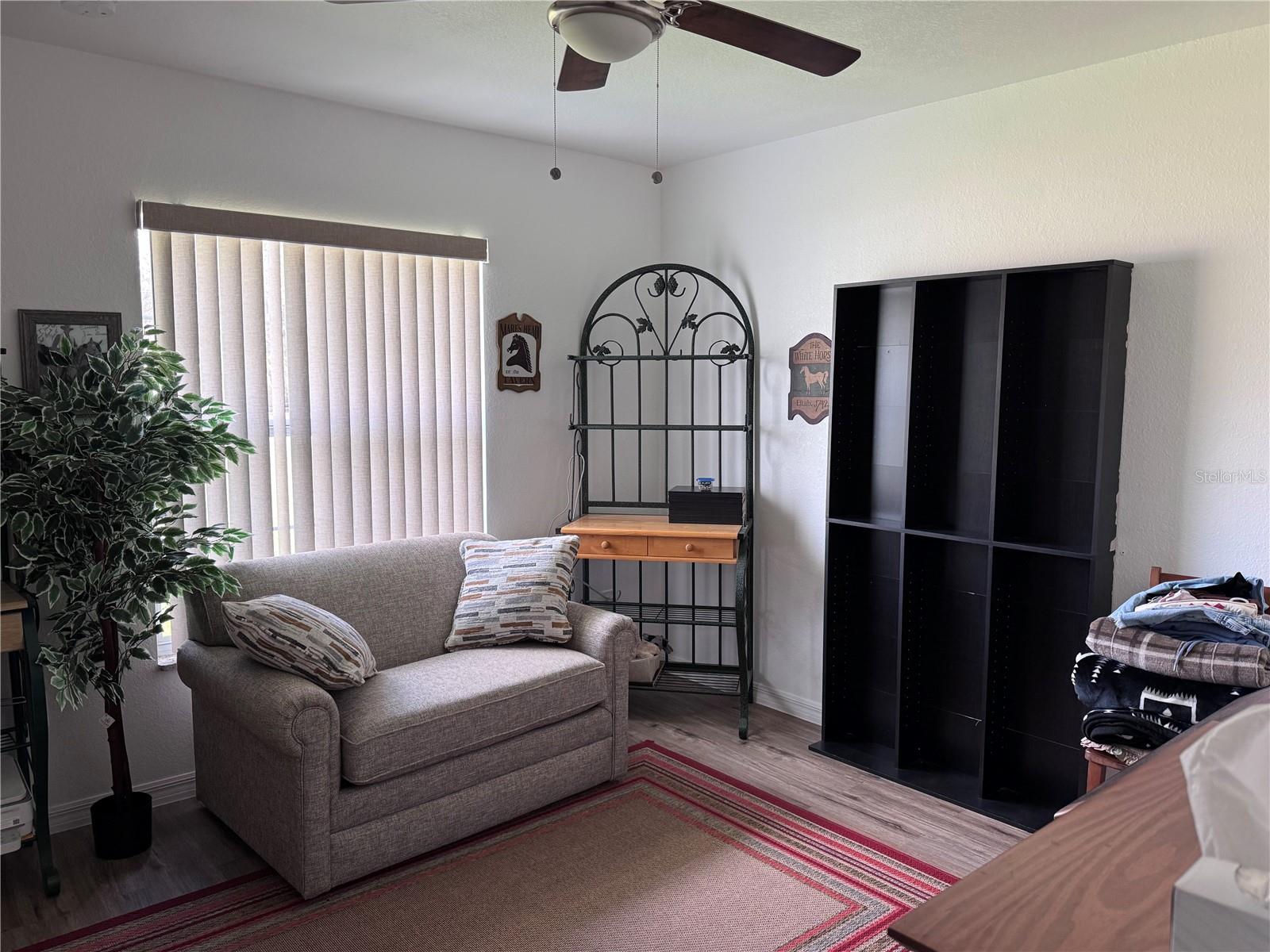 AVON PARK LAKES - Residential