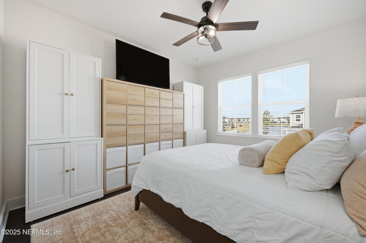 SILVER LNDG - Residential