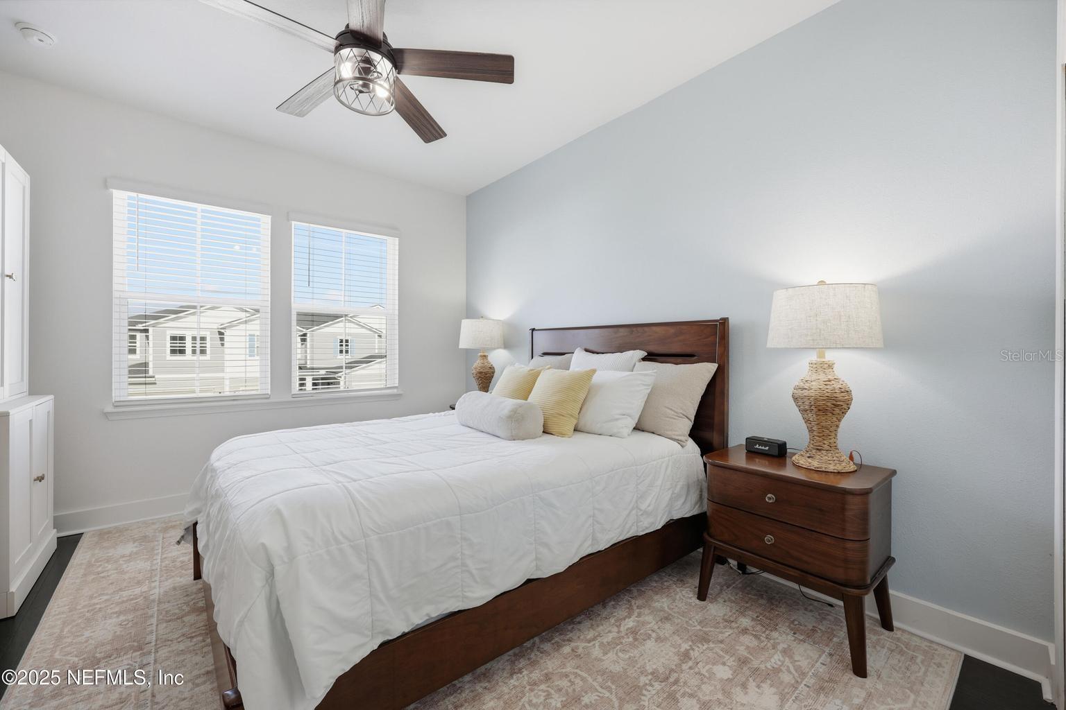 SILVER LNDG - Residential