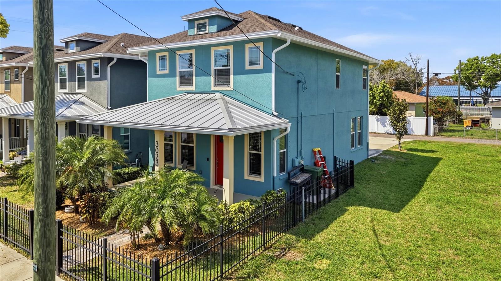 MAC FARLANE PARK - Residential