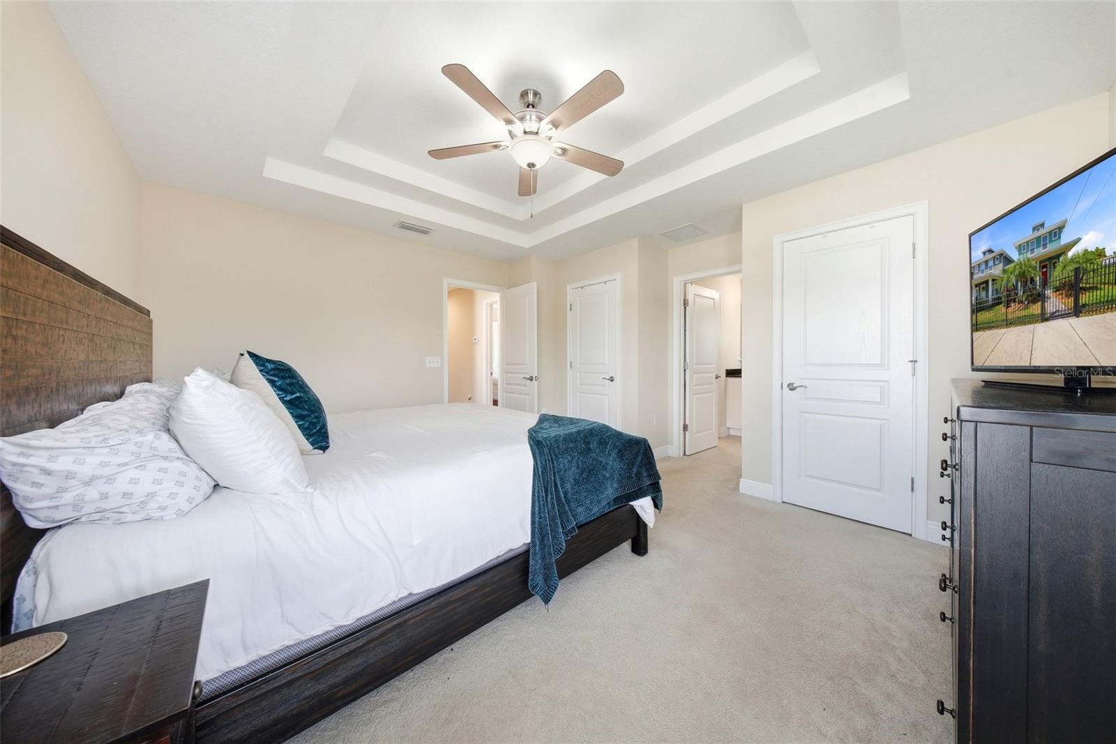 MAC FARLANE PARK - Residential