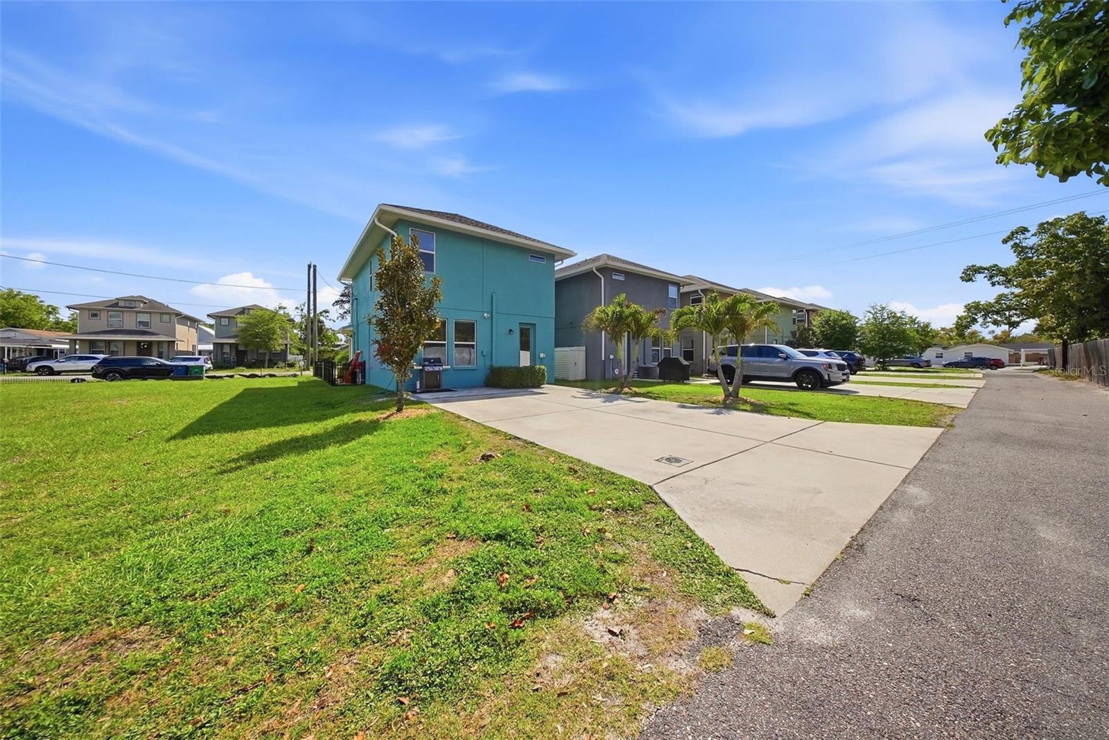 MAC FARLANE PARK - Residential