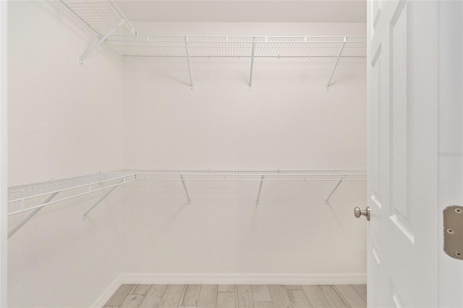 SILVER SPGS SHORES UN 12 - Residential