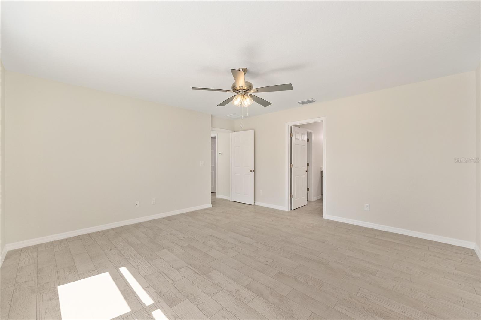 SILVER SPGS SHORES UN 12 - Residential