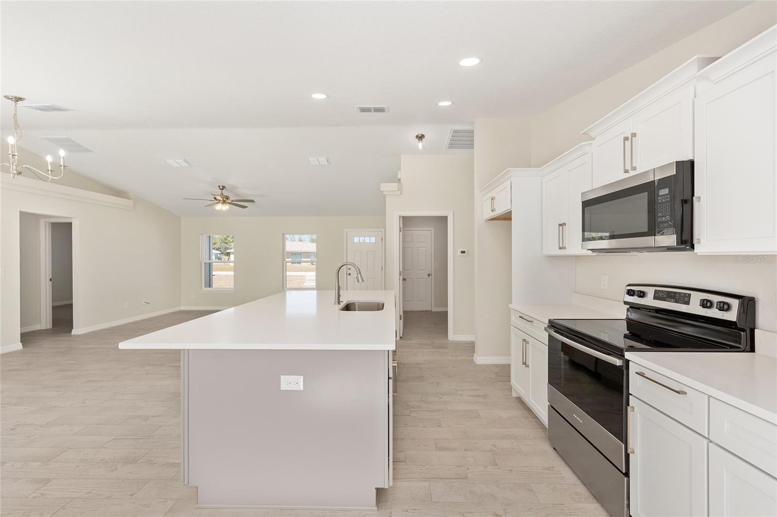 SILVER SPGS SHORES UN 12 - Residential