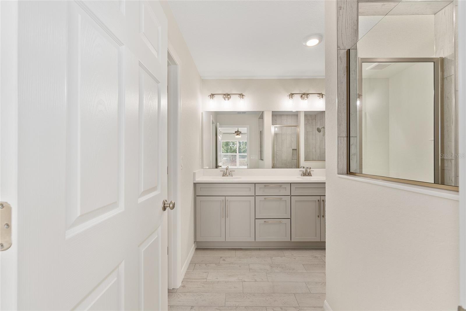 SILVER SPGS SHORES UN 12 - Residential