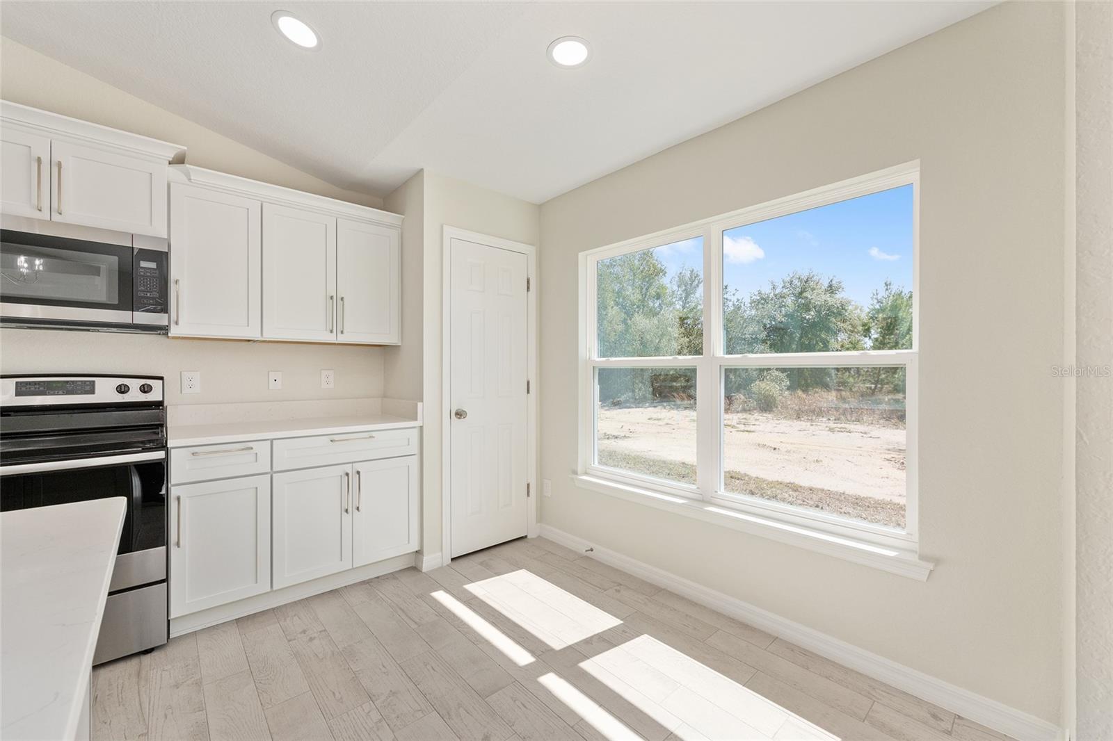 SILVER SPGS SHORES UN 12 - Residential