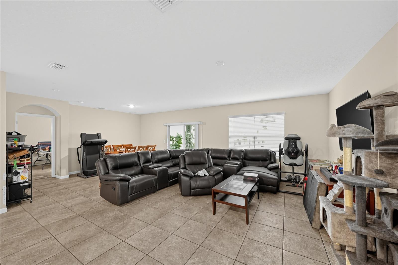228 AMERICANA BOULEVARD NW
